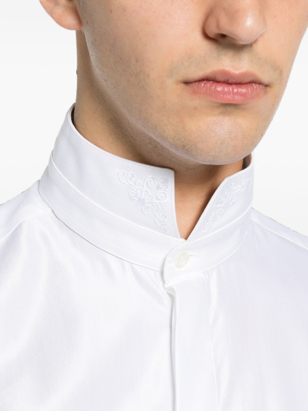 90 Camicia B.ca C/diplomatico C/ricamo B4CER45U0CP136 90 CARLO PIGNATELLI