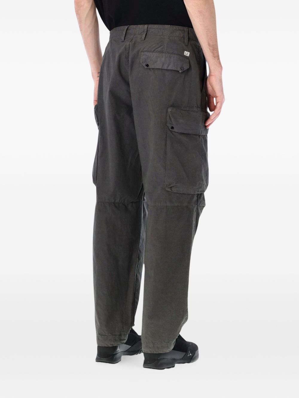 Pantaloni cargo con tasche laterali 20CMPA128A110325G 921 CP COMPANY