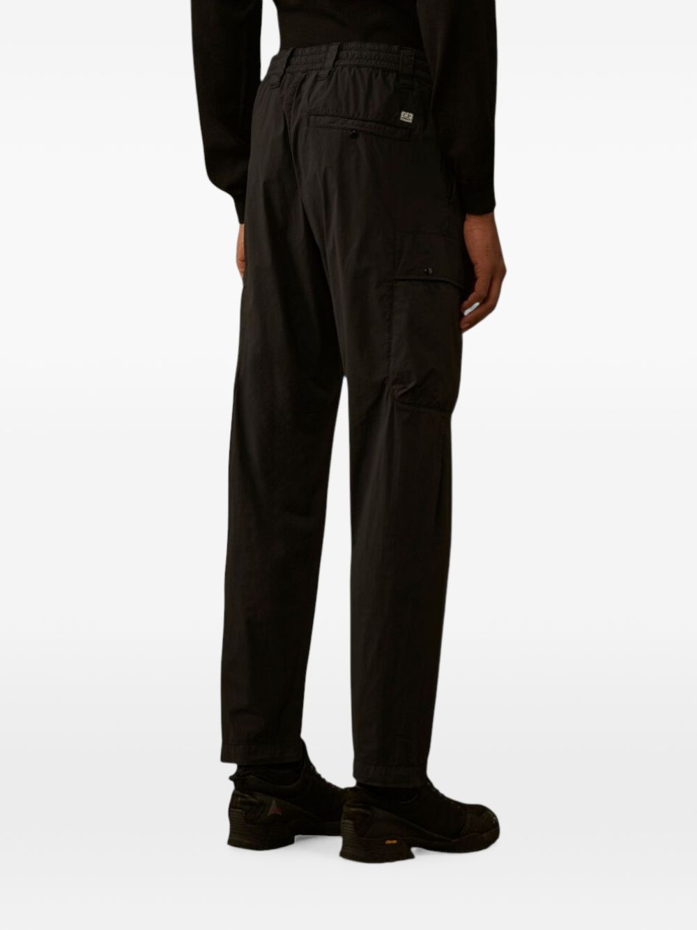 Pantaloni cargo con elastico in vita 20CMPA255A006439G 999 CP COMPANY