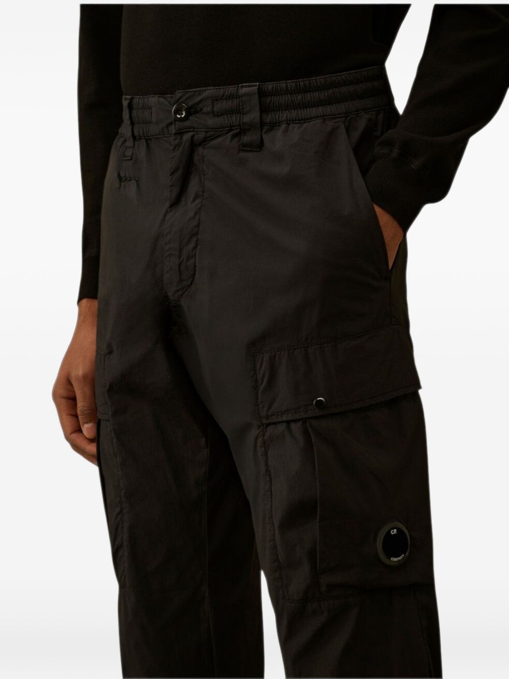 Pantaloni cargo con elastico in vita 20CMPA255A006439G 999 CP COMPANY