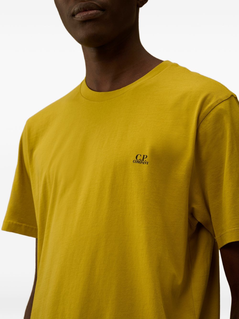 T-shirt girocollo color senape 20CMTS725A005100W 246 CP COMPANY