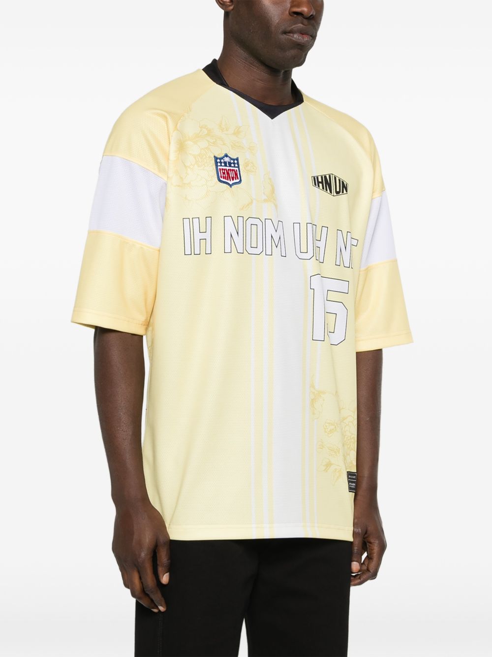 T-shirt con scollo a V e stampa NUS26233 811 IH NOM UH NIT