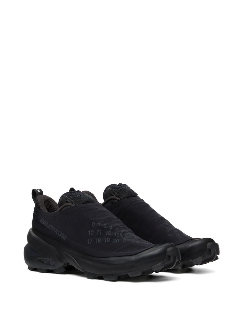 SH1WS0026P7624 HB422 MM6 MAISON MARGIELA SALOMON