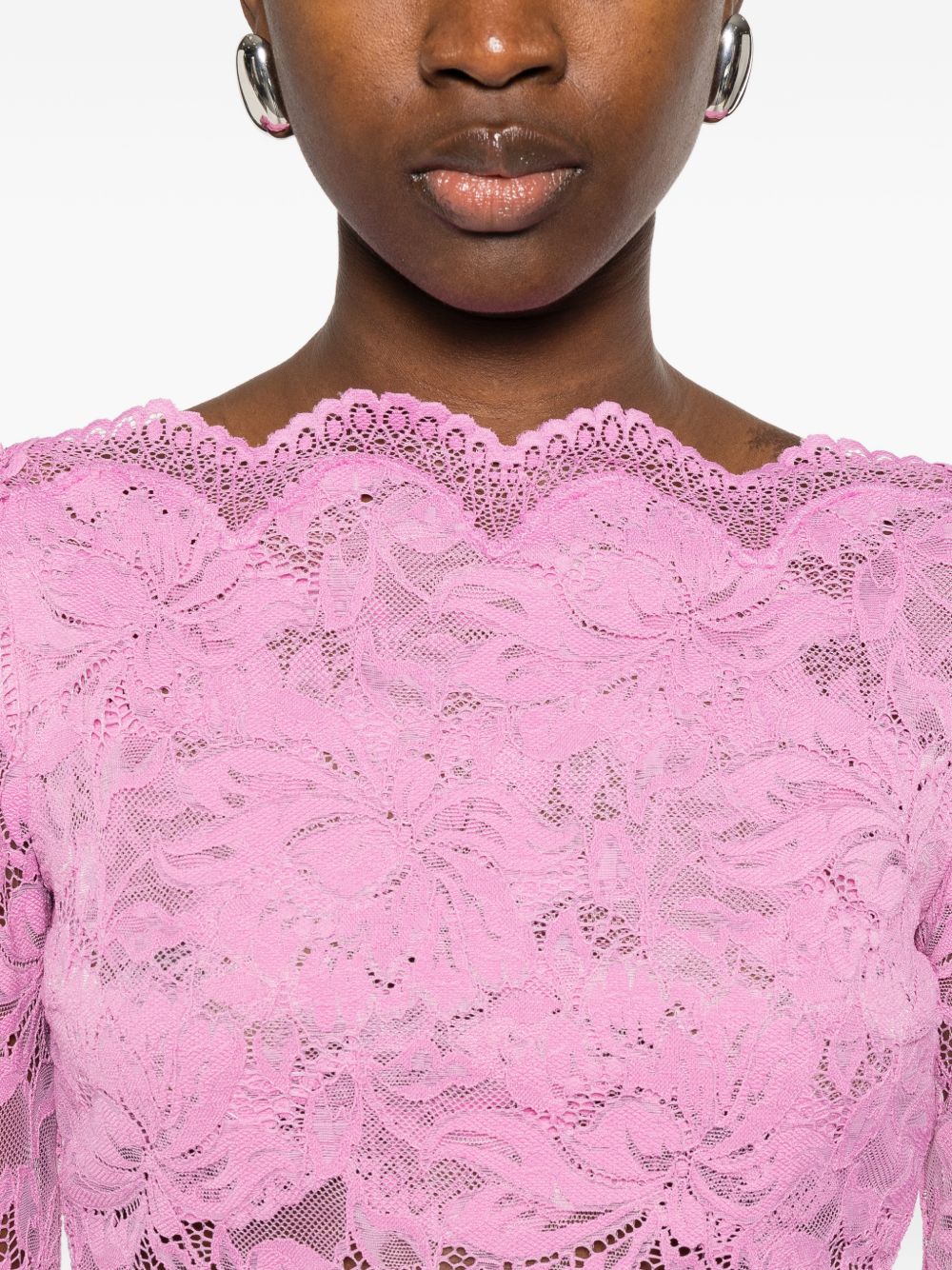 Top in pizzo rosa off-shoulder 26PJTO845PA0170 P689 RABANNE