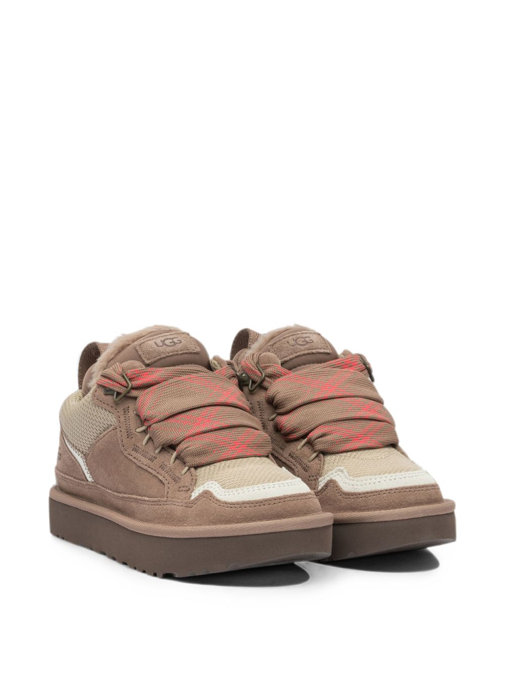 Sneakers con Lacci a Nastro e Suola in Gomma 1144032 RYK UGG