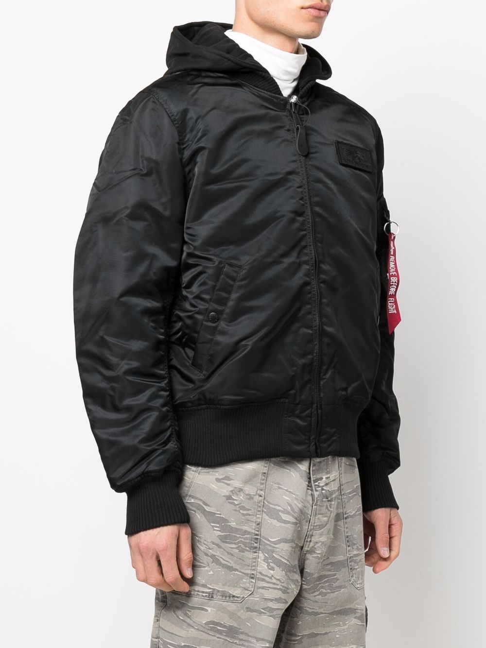 128113 95 ALPHA INDUSTRIES