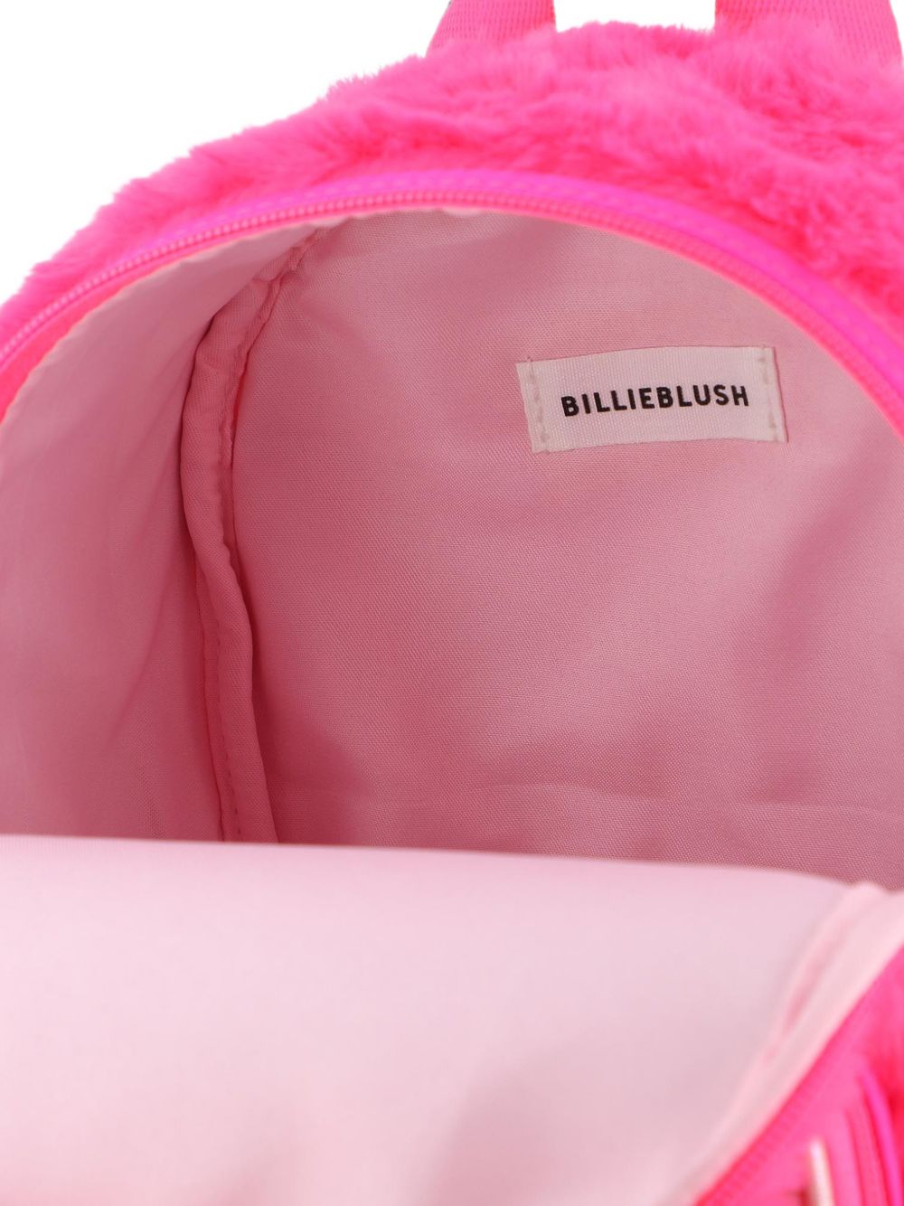 Small backpack. Eco-pelliccia e glitter clear material. Letters illustrations con gum effect. Regolabile spalla straps. Chiusura con zip, cord pullers con colored finishing. A righe woven label. Dimensions : 24x17x10 cm. U22534 47A BILLIE BLUSH KIDS