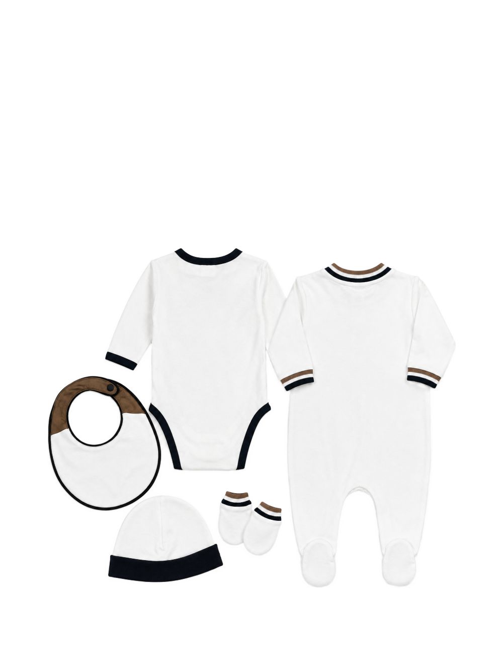 Newborn set. Pyjamas in 100% organic cotton interlock, a righe ribbing al collar e polsini, press-stud chiusura sul davanti, boss logo printed sul chest. Mittens in 100% cotton interlock, a righe ribbing. Plain hat con a contrasto reverse, woven logo J53293 10P BOSS KIDSWEAR