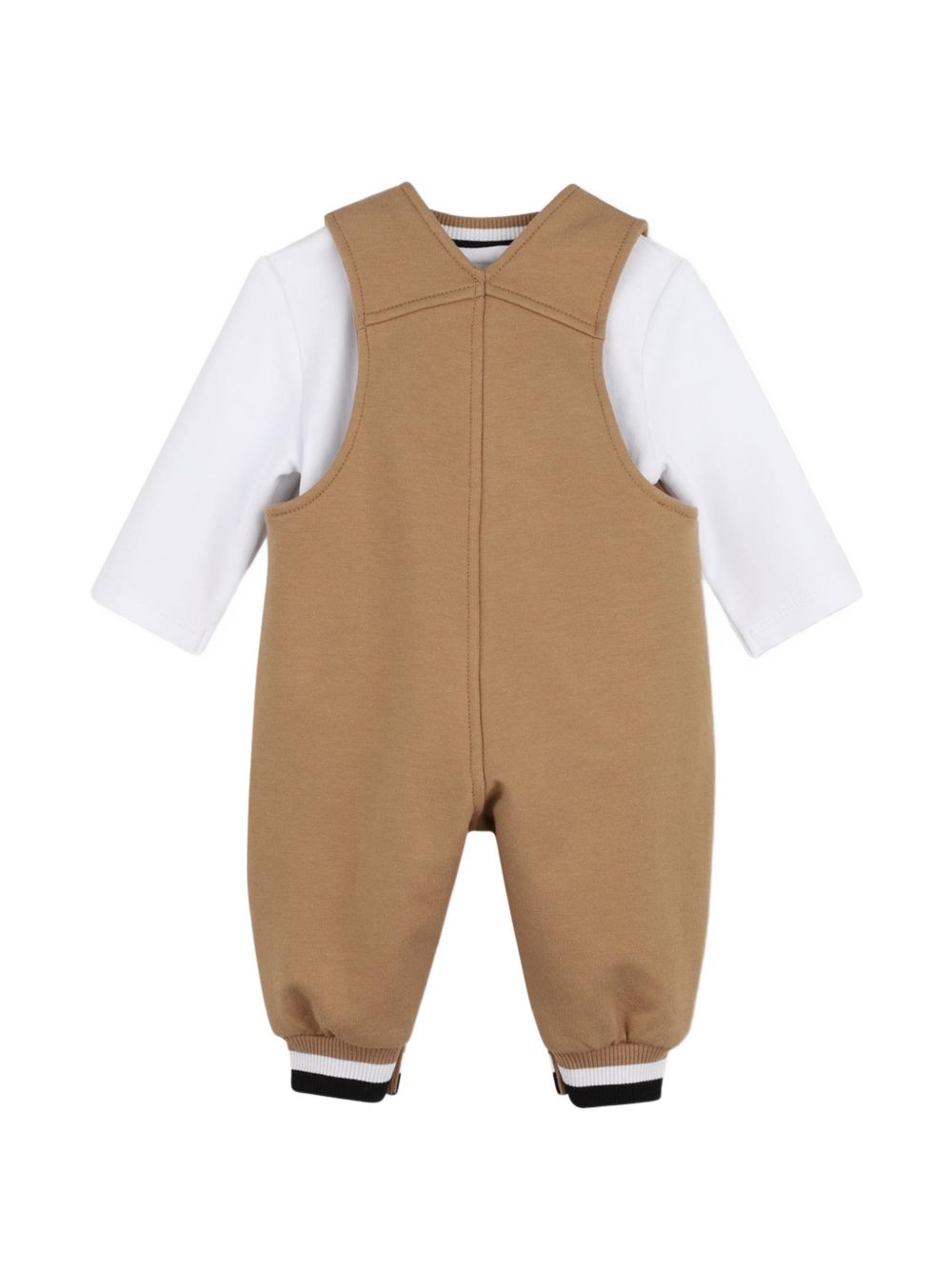 Overalls e t-shirt set. Overalls in brushed organic cotton e elastane fleece, snap fasteners sul straps e sides, patch tasca sul davanti, woven logo label sul tasca, a righe ribbing al ankles. T-shirt in 100% cotton interlock, a righe ribbing al coll J53301 269 BOSS KIDSWEAR