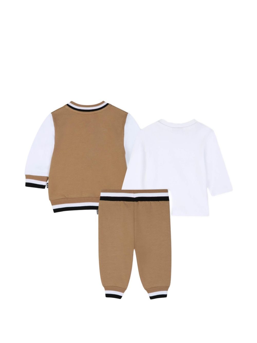 Cardigan, pantaloni e t-shirt set. Cardigan in brushed organic cotton e elastane fleece, snap chiusura sul davanti, teddy shape, a contrasto maniche, a righe ribbing al collar, polsini e hem, woven logo label sul side. Pantaloni in brushed fleece, a J53305 269 BOSS KIDSWEAR