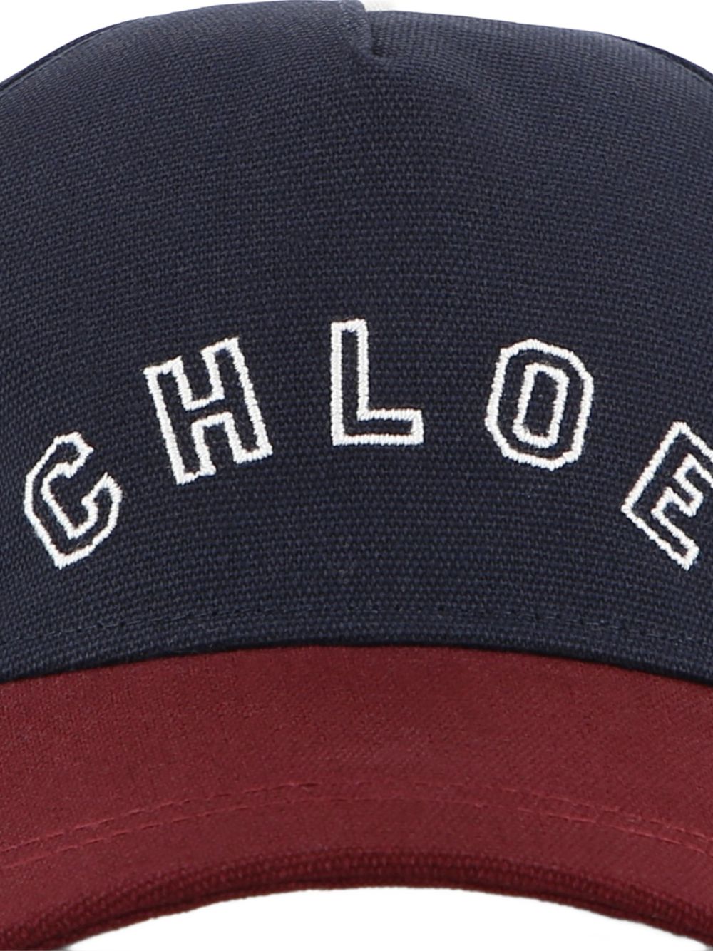 Canvas cap, containing cotton from organic farming, con chloé logo ricamato on davanti, regolabile con buckle on retro. C21310 859 CHLOE KIDS