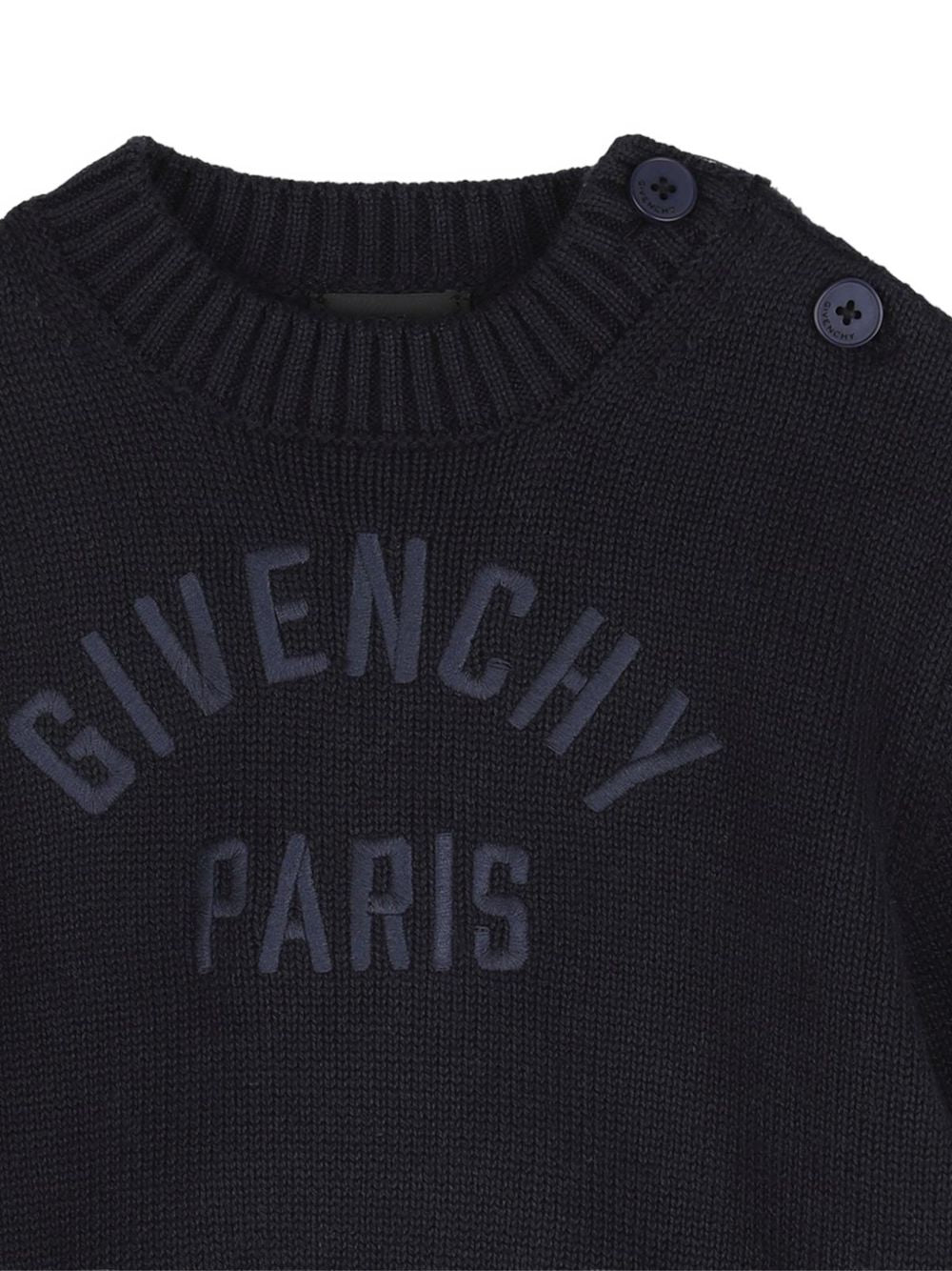 In maglia felpa in 95% cotton e 5% cashmere. High gauge. Spalla opening con buttons. Givenchy logo ricamo at davanti. H31294 853 GIVENCHY KIDS