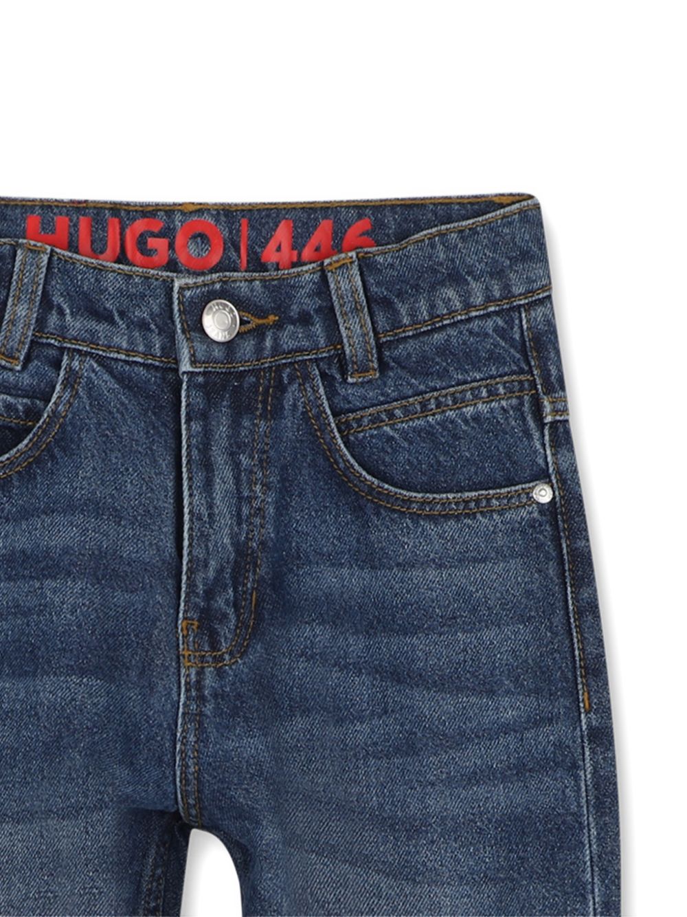 11.75oz 5-tasca pantaloni in denim in blue, 100% cotton, con a rubberized logo label sul retro e a metal logo plaque sul taschino portamonete. Vestibilità morbida G01213 Z25 HUGO KIDS