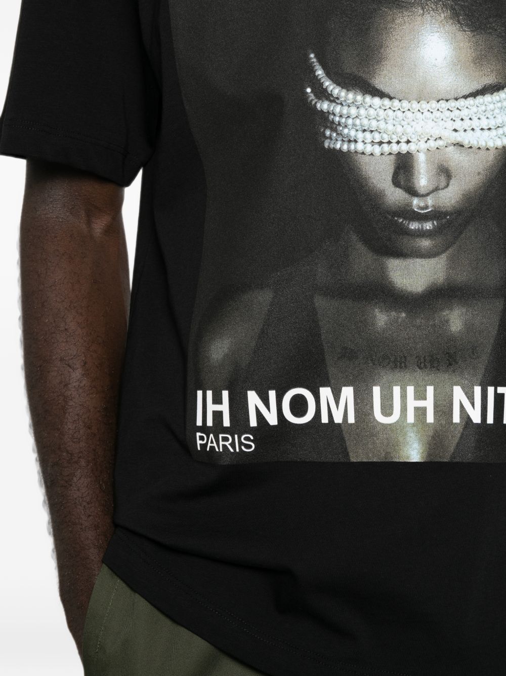 NUW26215 009 IH NOM UH NIT