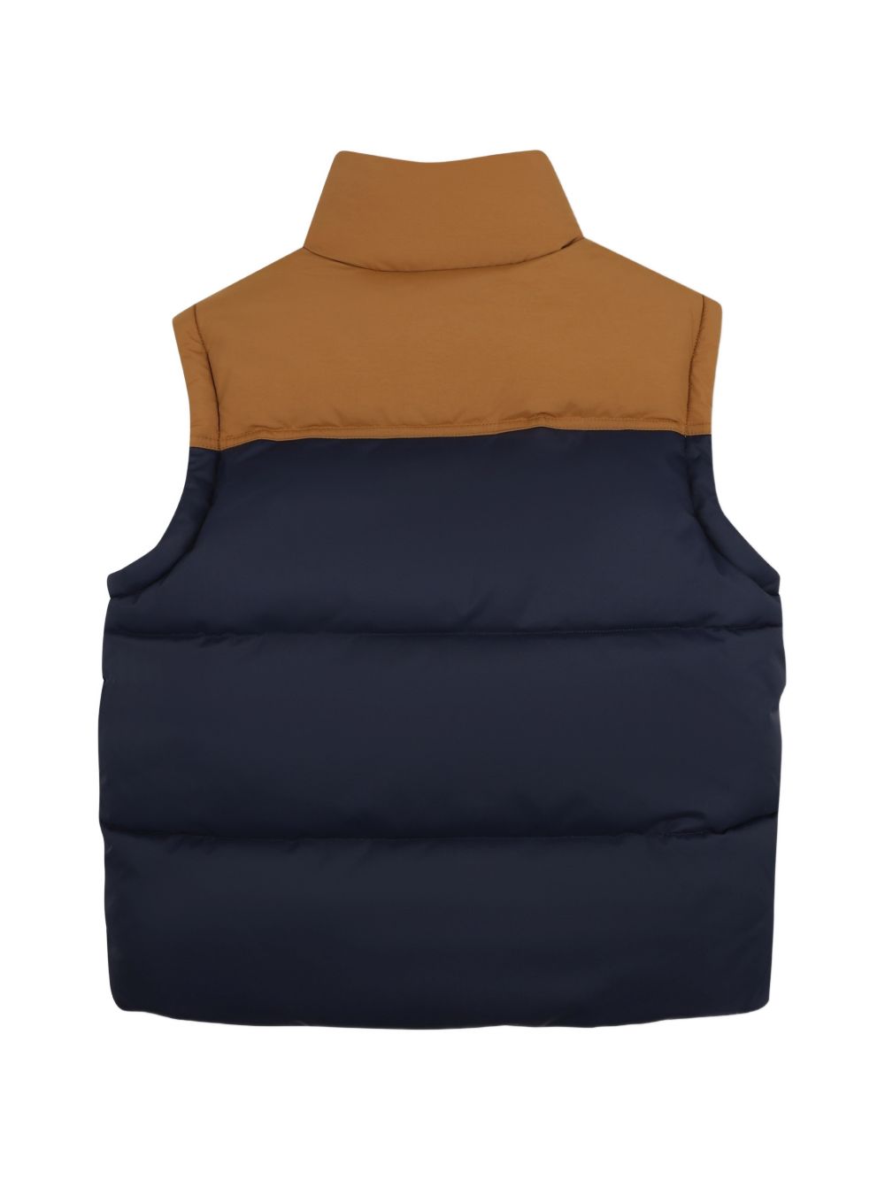 Reversible senza maniche piumino. One side in 100% polyester water repellent twill, bicolor yokes, davanti flap tasche, printed logo on paper label on chest. Other side in 100% polyester faux shearling, side tasche, ricamato logo sul retro. *reversib T61059 849 TIMBERLAND KIDS