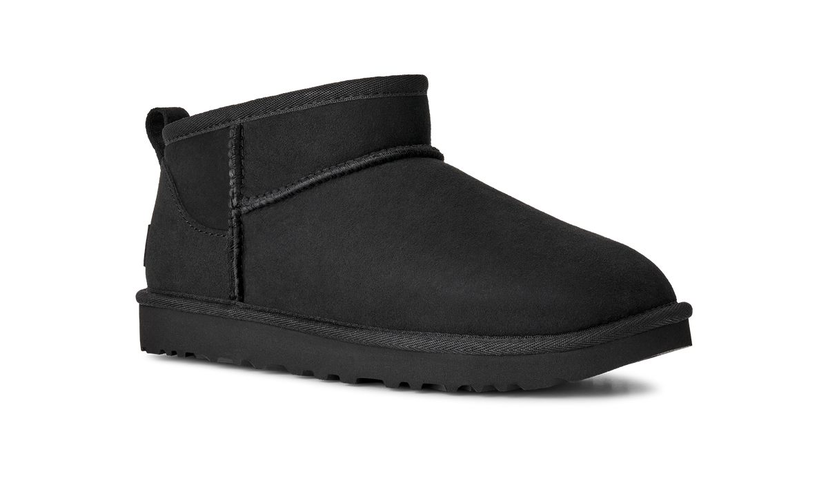 1116109 BLK UGG