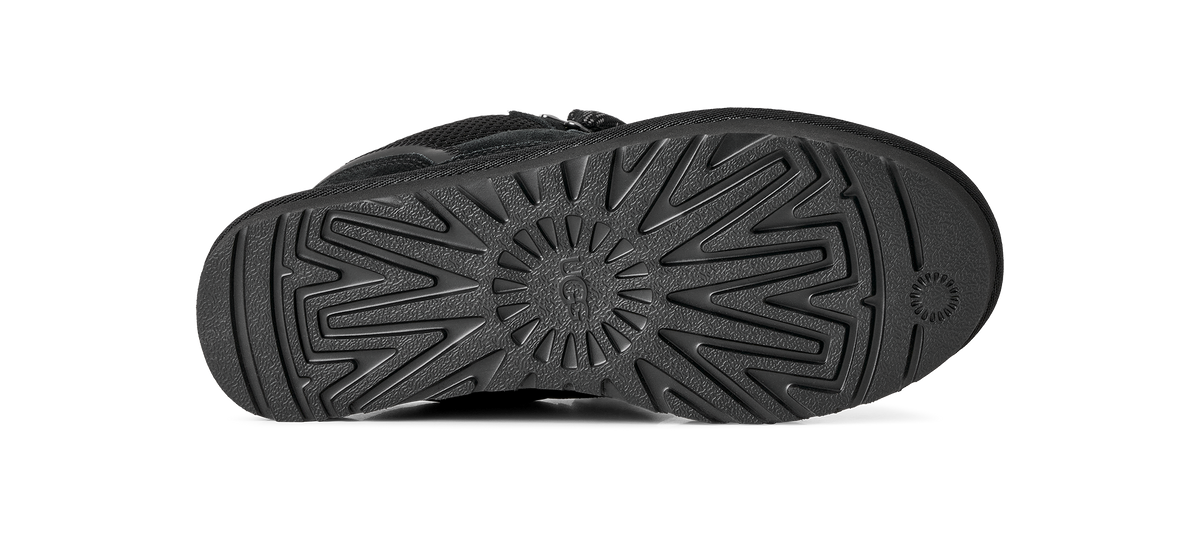 1144032 BLK UGG