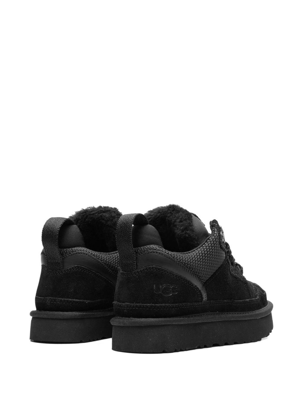 1144032 BLK UGG