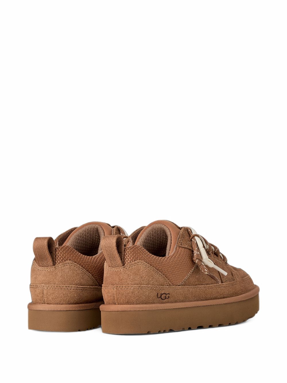 1168890 CHE UGG