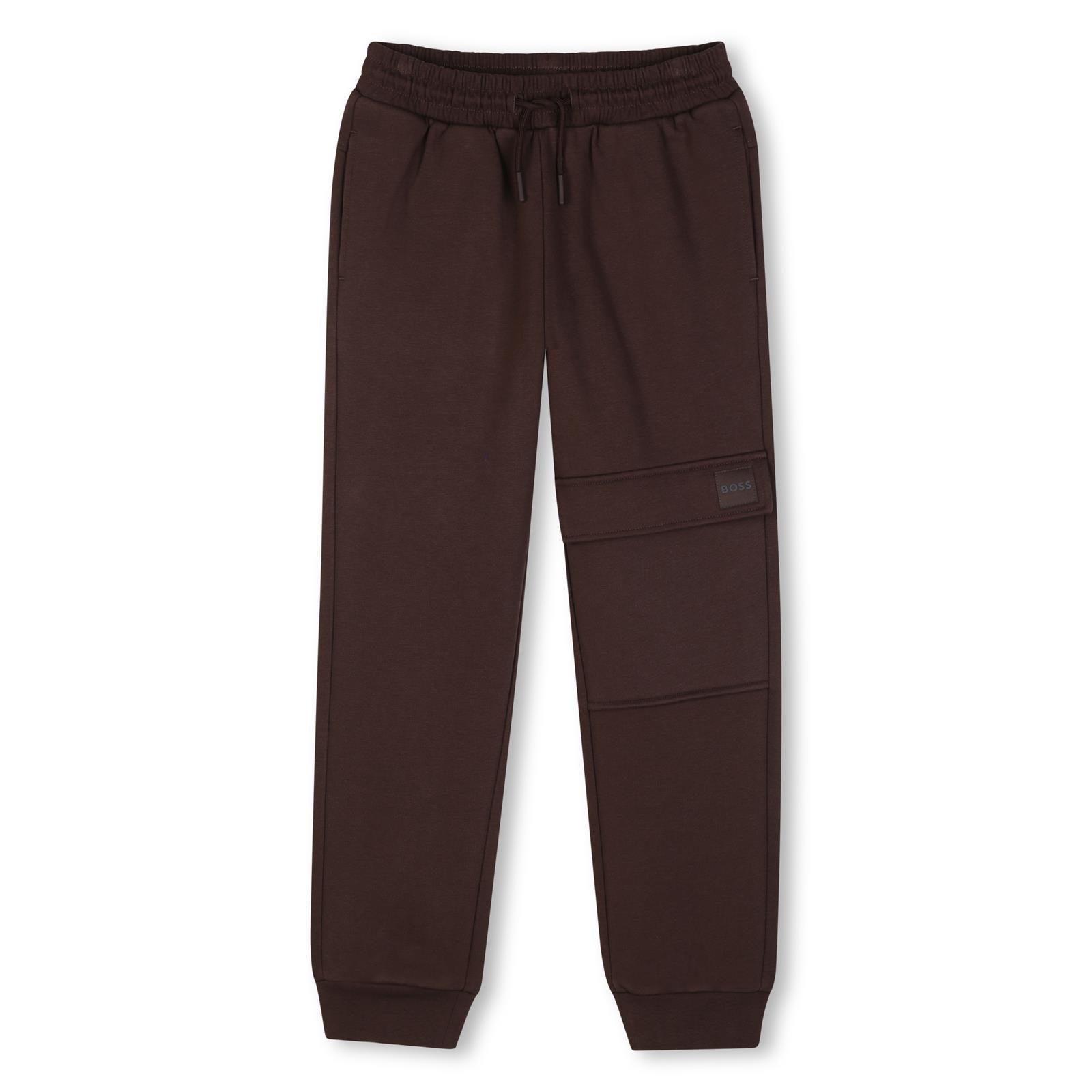 Fleece pantaloni. Vita elastica con coulisse. Two side tasche. Flap tasca sul knee. Boss label in hd sul tasca flap. One flap tasca al retro con a raiser below fascia in vita. Large fit. J53352 343 BOSS KIDSWEAR