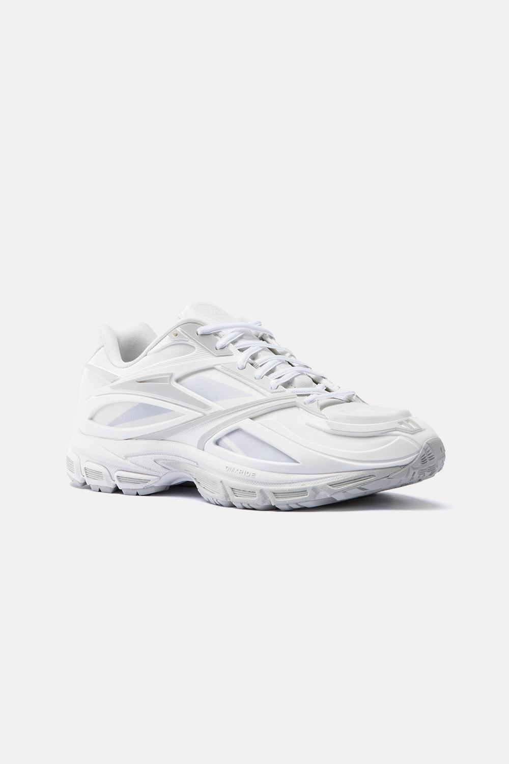 100261806 806 REEBOK LTD