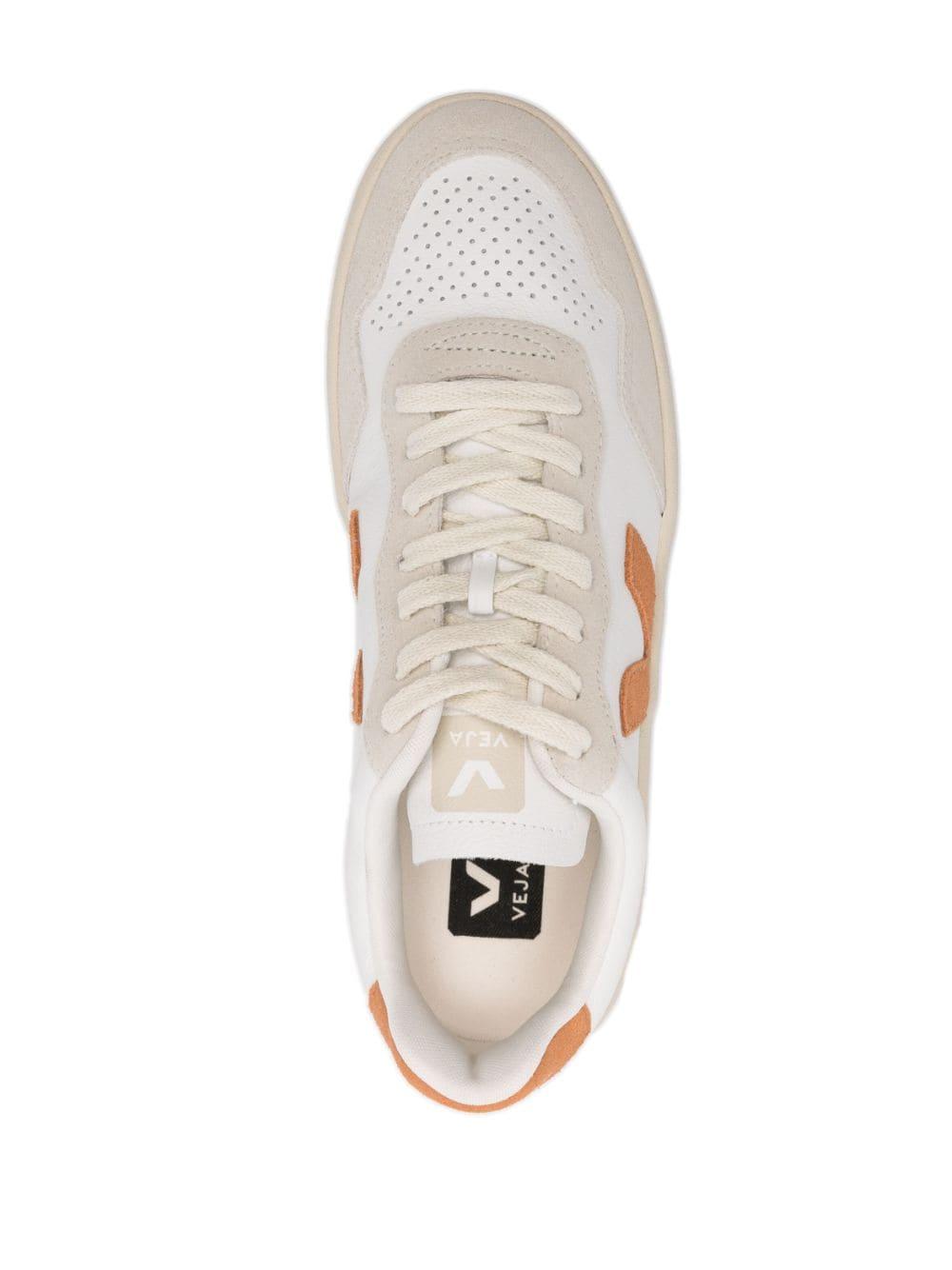 Sneakers v-90 bianche/marrone VD2003389 EXTRAWHITEUMBER VEJA