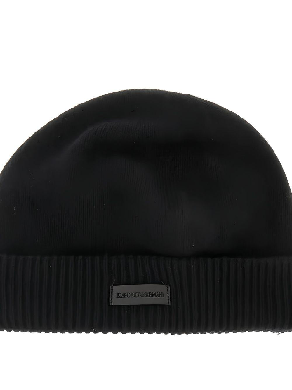 Cappello nero con patch con logo EM002697AF18244 UC001 EMPORIO ARMANI