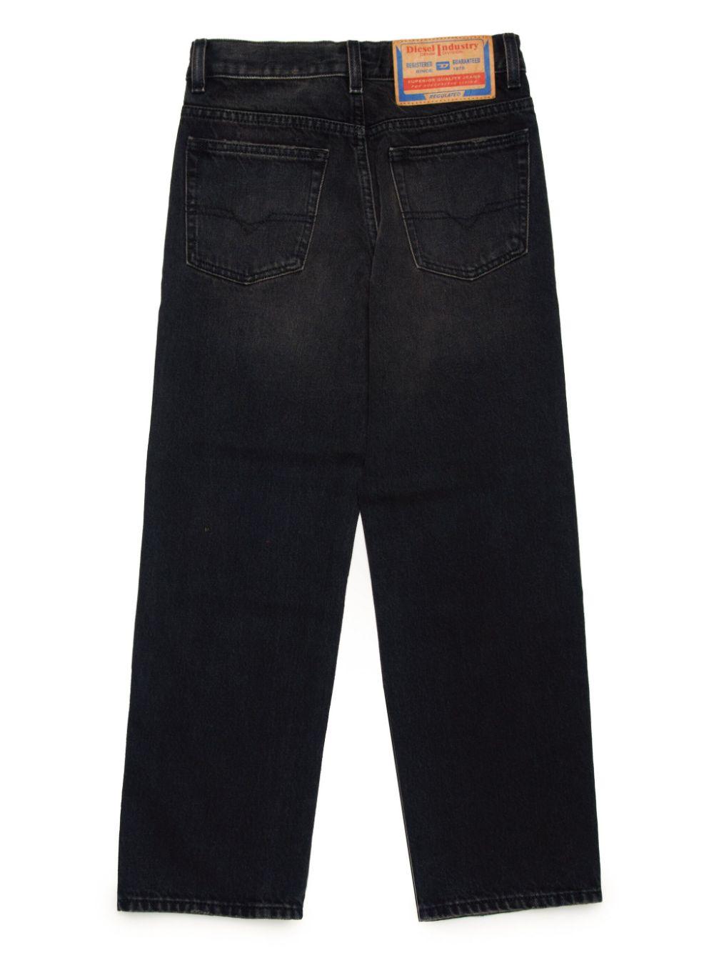 Jeans nero gambe larghe