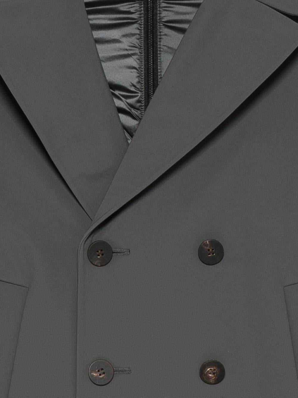 Cappotto grigio doppiopetto con bottoni W25046 20 RRD