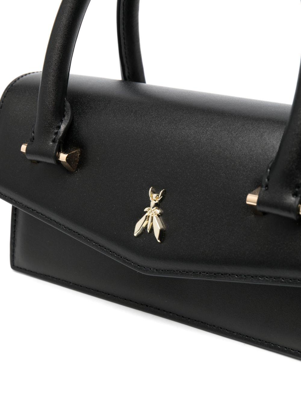 Borsa a spalla in pelle con chiusura magnetica 8B0111L061 K103 PATRIZIA PEPE