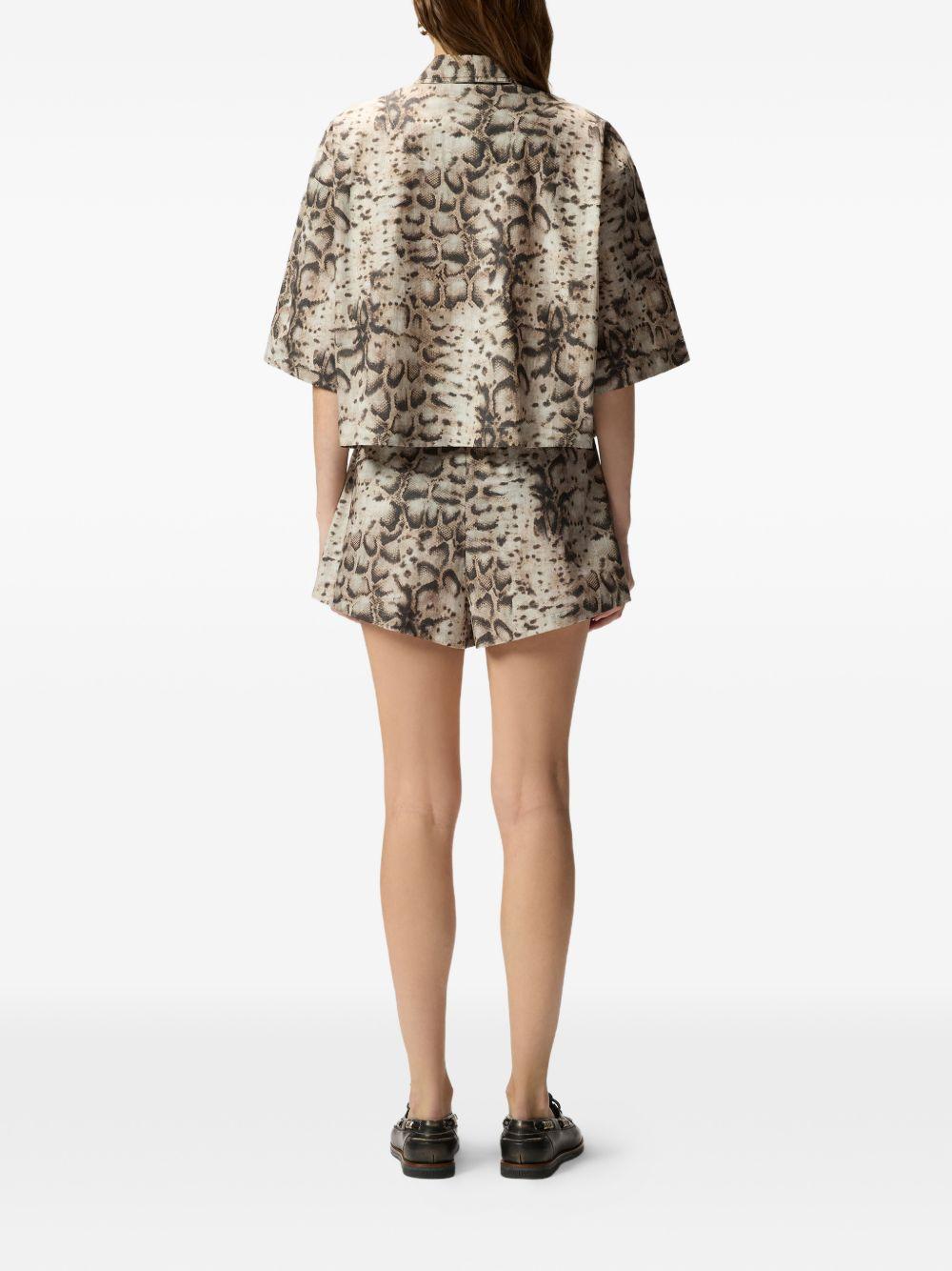 106826A3B1 CZ9 PINKO