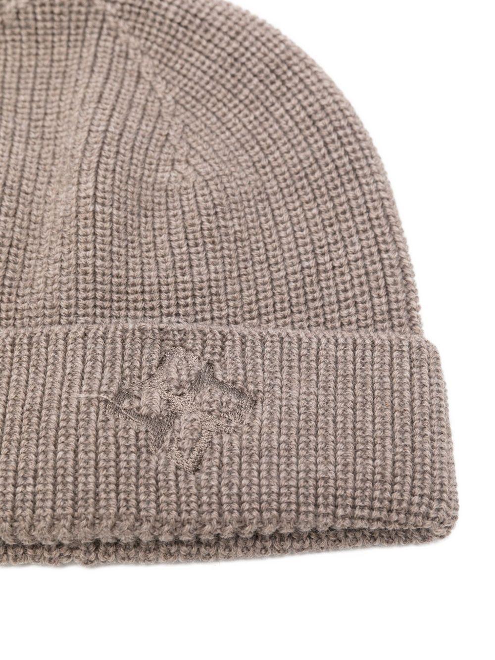 Berretto tortora con logo goffrato - Preludio Moda