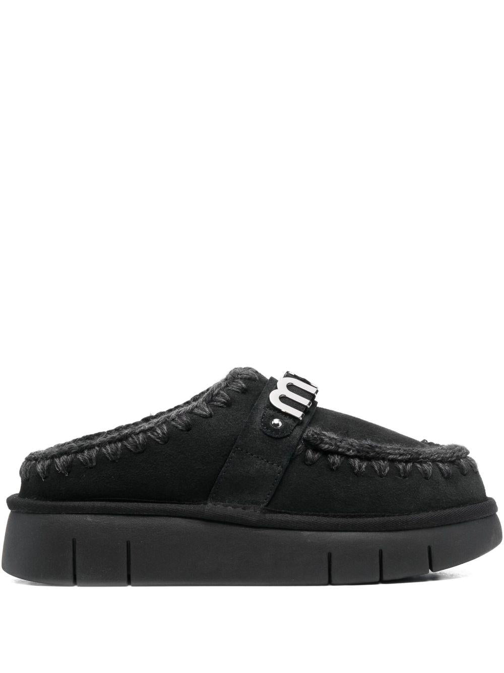 Mules con applicazione MUFW531001A BKBK MOU