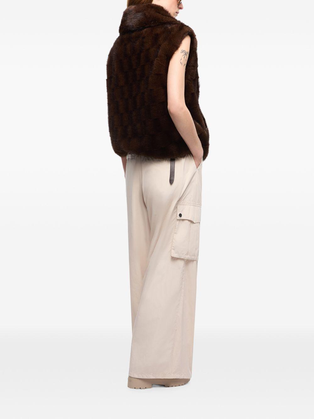 106939A3C5 M11 PINKO