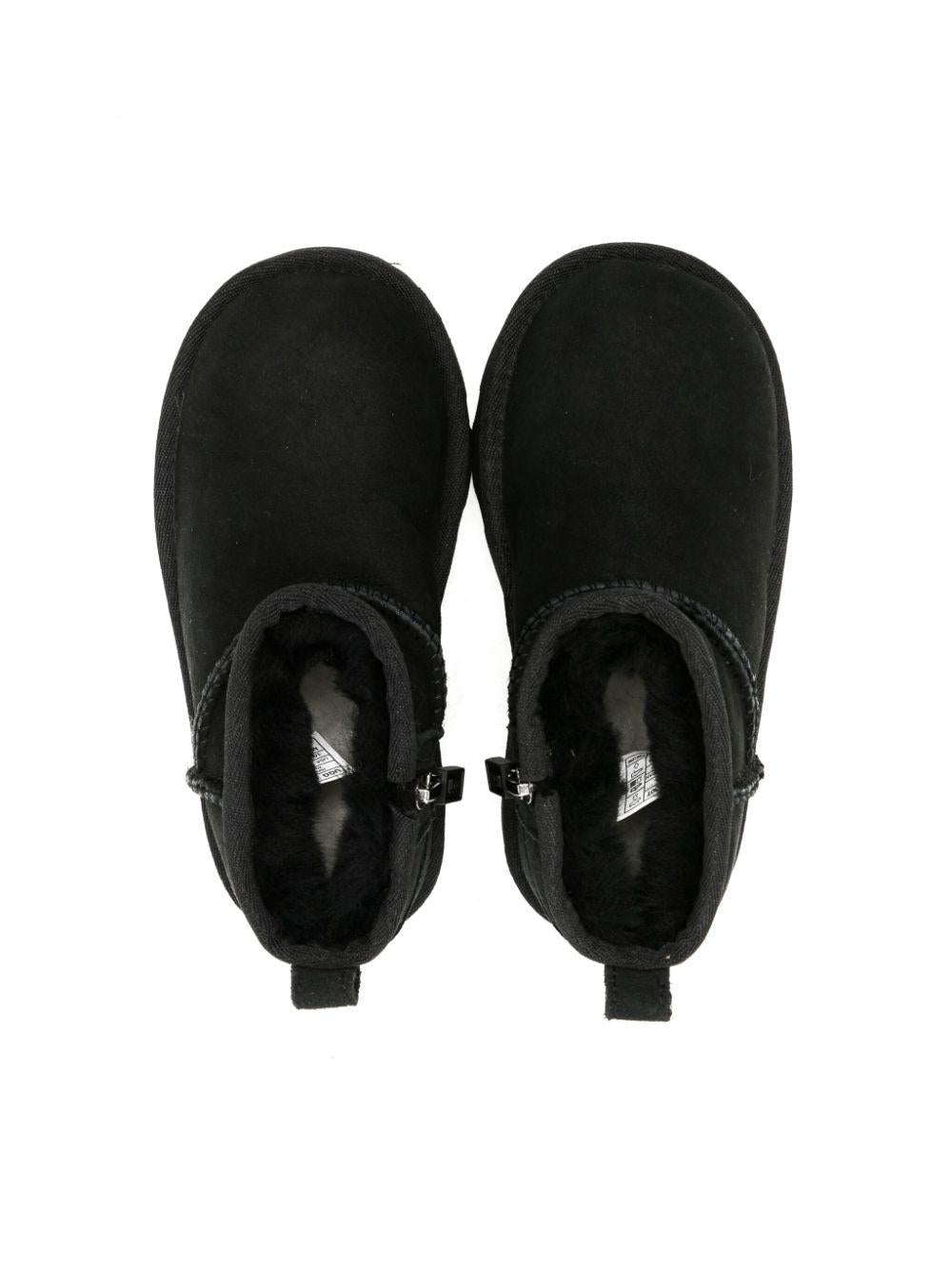 Stivake Classic Ultra Mini K nero 1130750K BLK UGG KIDS