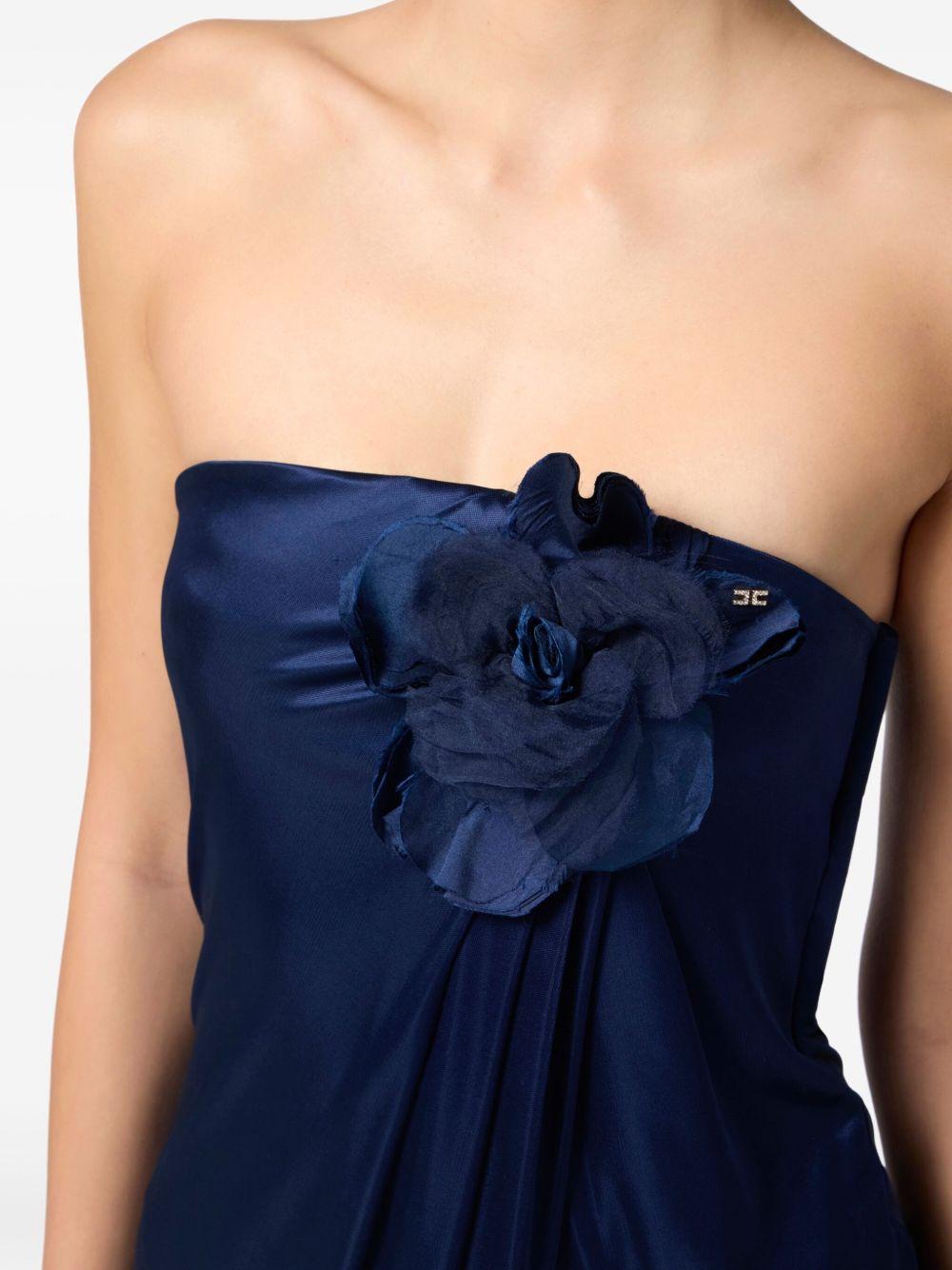 Abito Red Carpet in jersey lucido con fiore ricamato blu