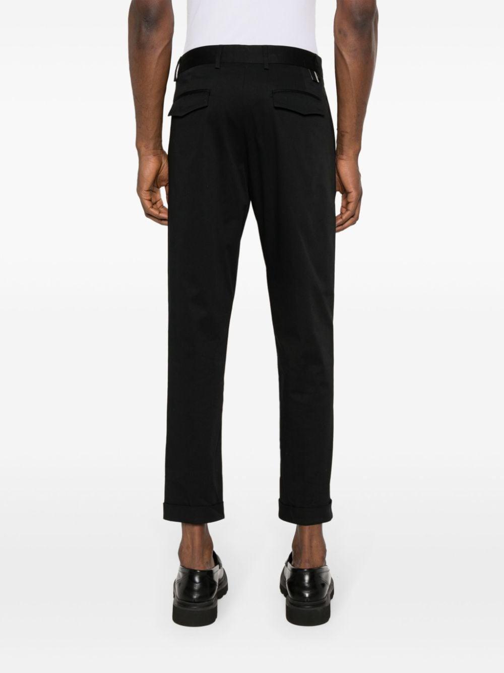 Pantalone oyster nero con piega