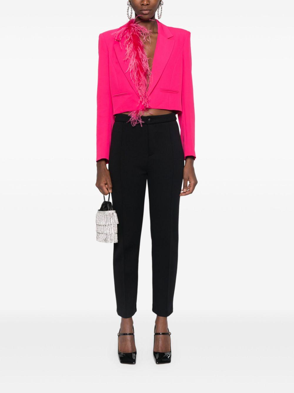 Giacca crop fucsia con piume