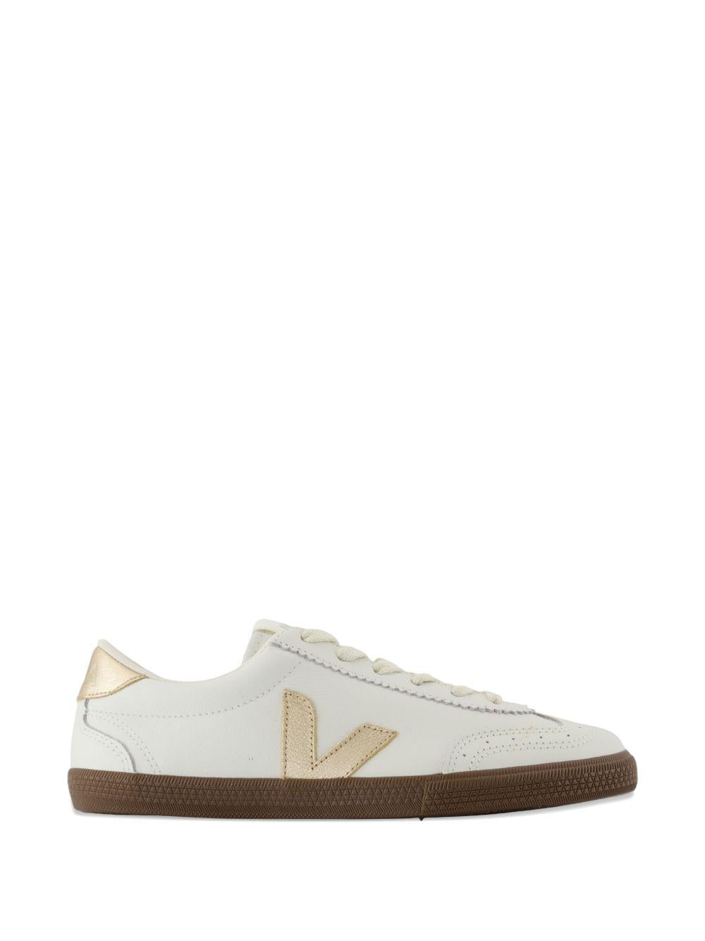 VO2021413 WHITEPLATINE VEJA