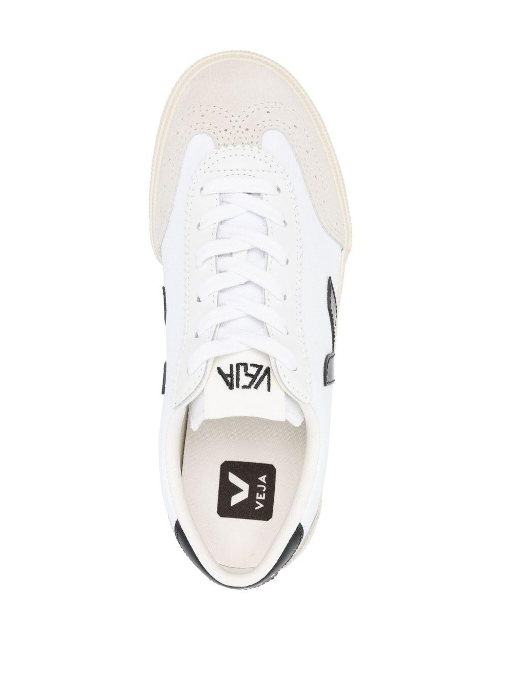 VO0103524A WHITEBLACK VEJA