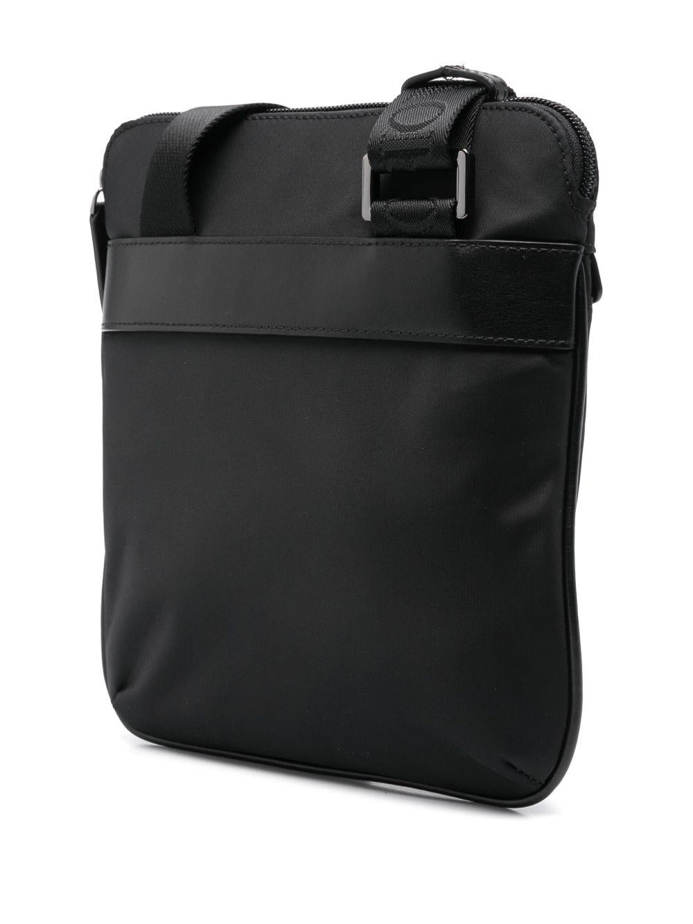 Tracolla nera con logo e chiusura a zip EM001807AF13454 UC001 EMPORIO ARMANI