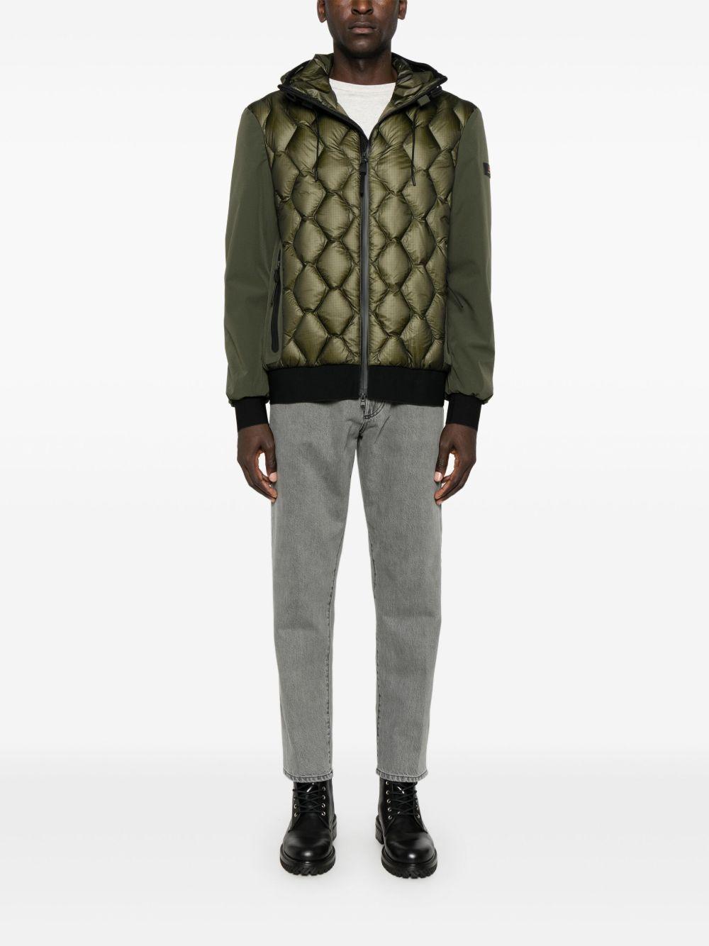 PEU520701181862 690 PEUTEREY