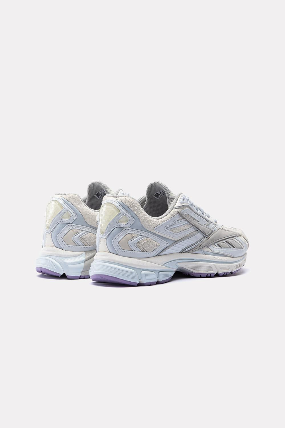 100261767P 767P REEBOK LTD