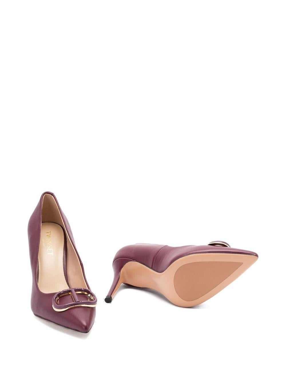 Pumps a Punta Borgogna con Logo Oro 252TCP032 05609 TWINSET
