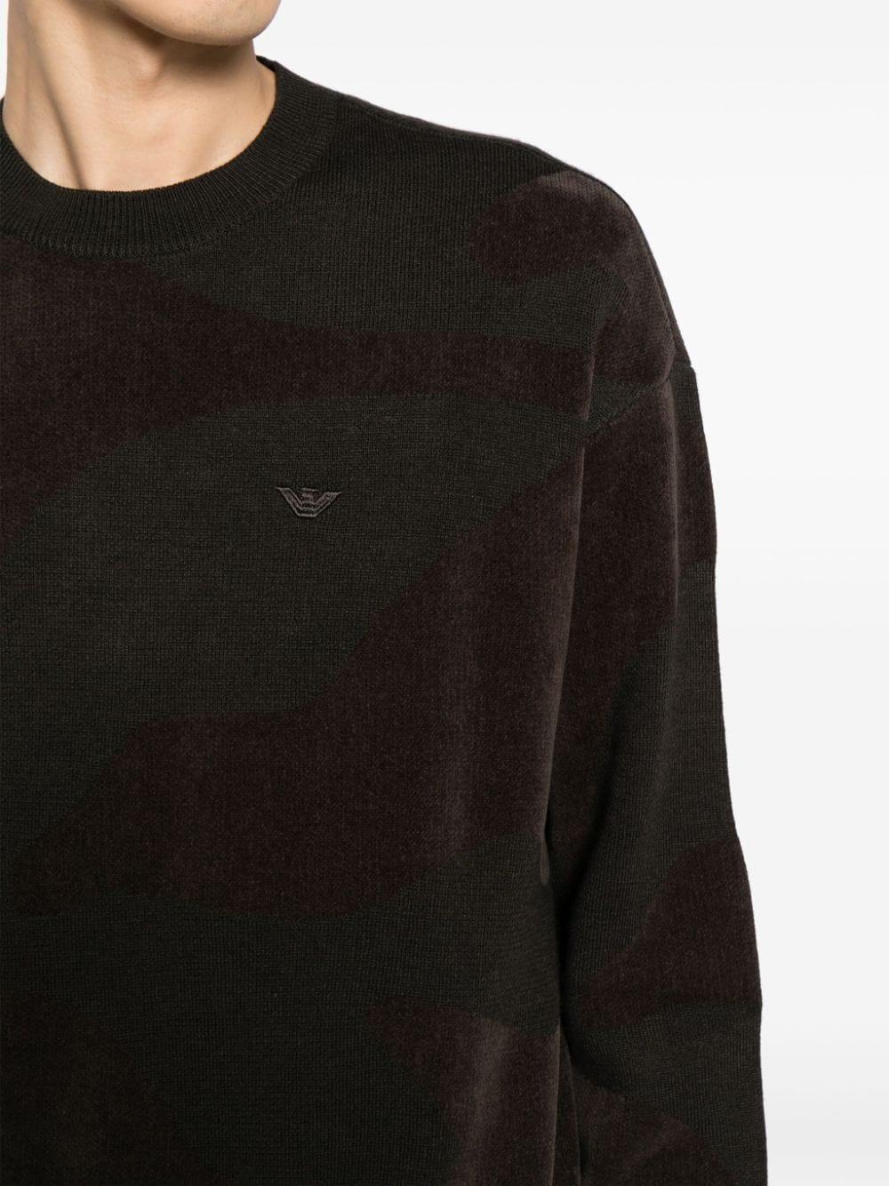 Maglione in ciniglia con intarsio camouflage