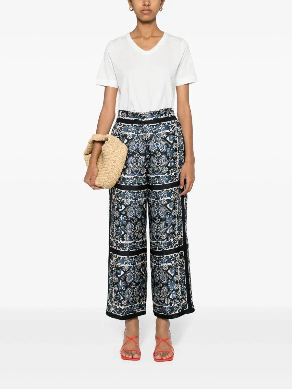 T-shirt bianca logo ricamato sul retro - Preludio Moda