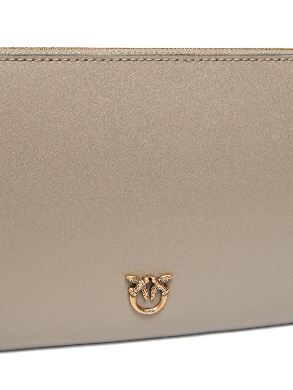 Clutch noce in pelle con logo color oro 104277A0F1 I68Q PINKO