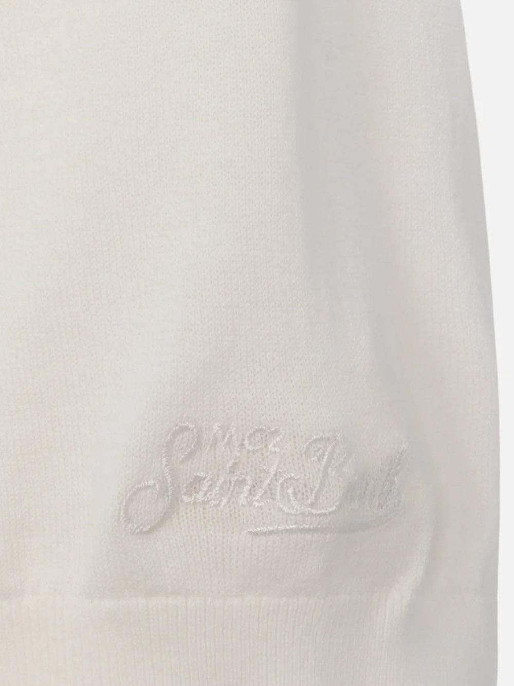 Polo Sloan in maglia bianca