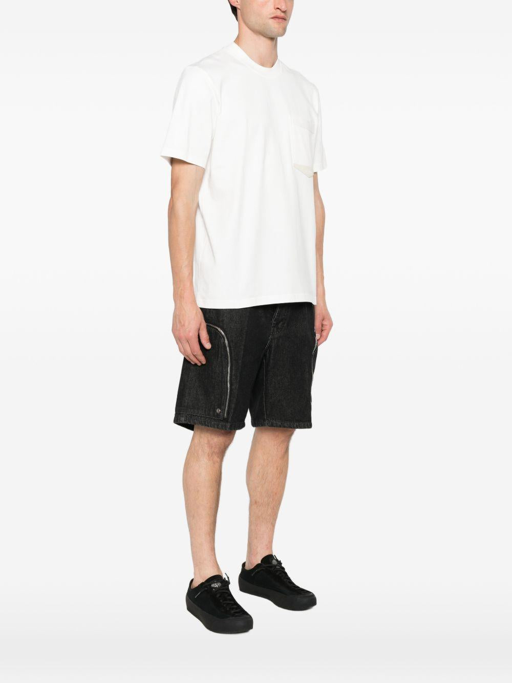 T-shirt in cotone girocollo con patch XM4249 BIANCO YES LONDON