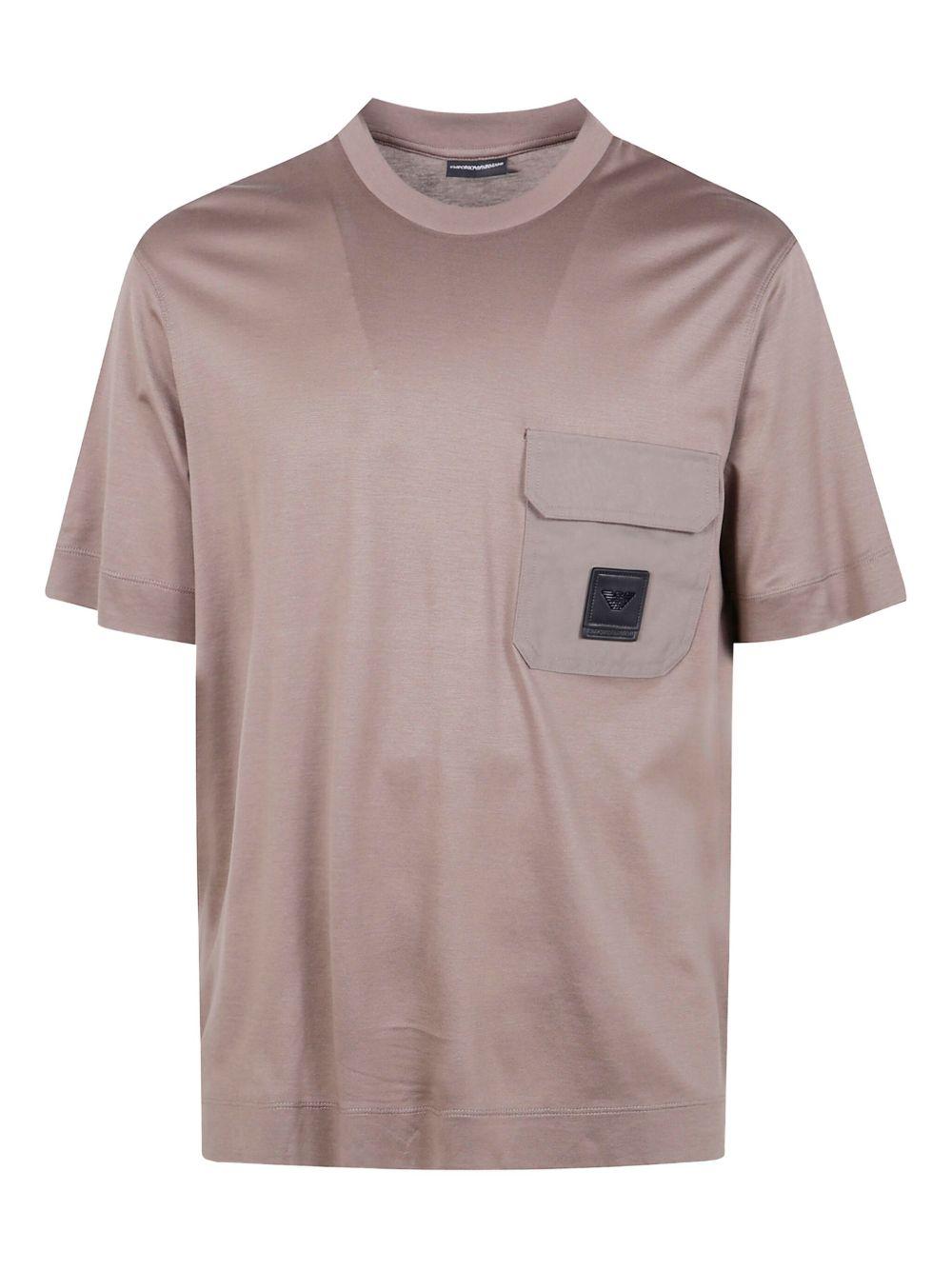 T-shirt marrone con tasca applicata e collo a giro EM002978AF10761 U6189 EMPORIO ARMANI